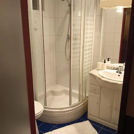 Appartement Aes Sedai Kinetic Spa, Living & Airport Shuttle Services Anvers