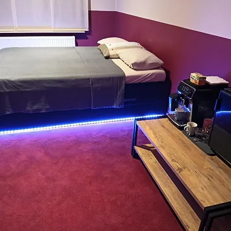 Appartement Aes Sedai Kinetic Spa, Living & Airport Shuttle Services